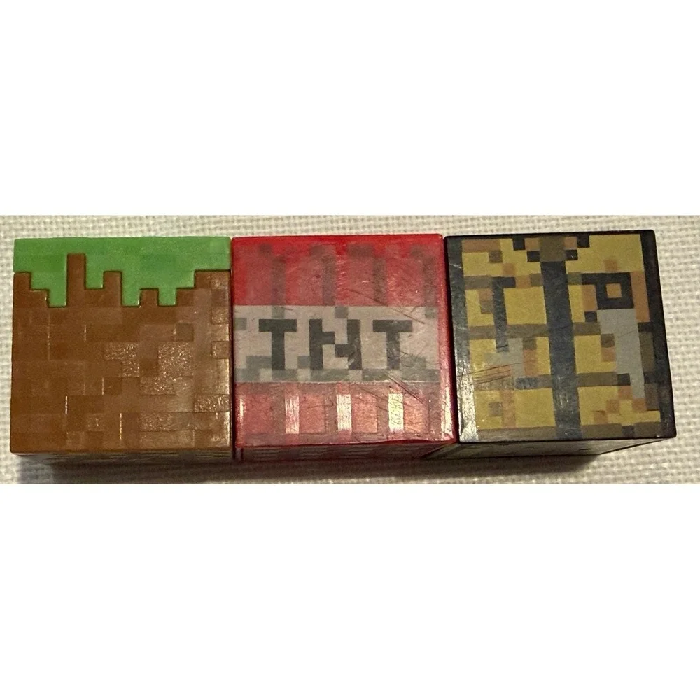 Minecraft Block Figures Lot of 3 Grass‎ TNT Crafting Table Pixelated Cube Toys